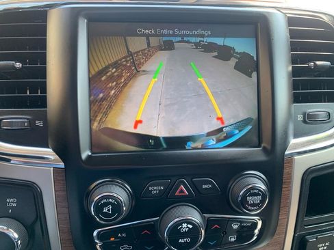 Used 2013 RAM 2500 Laramie w/ Convenience Group AWD/4WD image 33