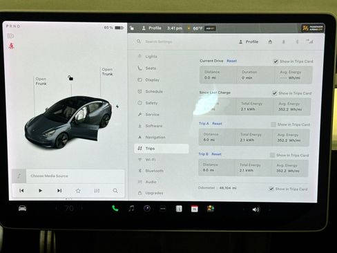 Used 2021 Tesla Model 3 Performance image 11