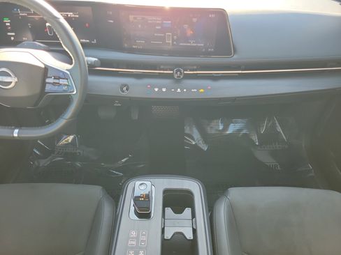 Certified 2023 Nissan Ariya FWD image 18