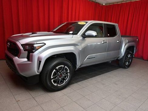Certified 2025 Toyota Tacoma TRD Sport image 1