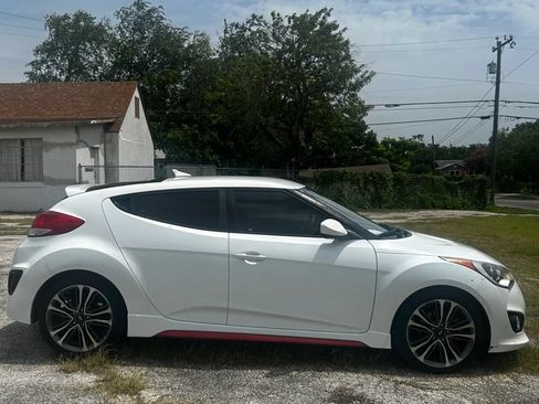 Used 2016 Hyundai Veloster Turbo R-Spec FWD image 4