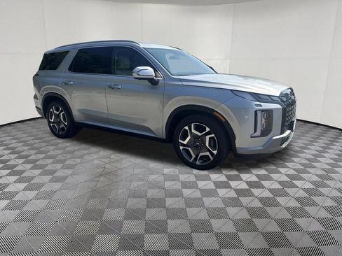 Used 2024 Hyundai Palisade SEL AWD/4WD image 3