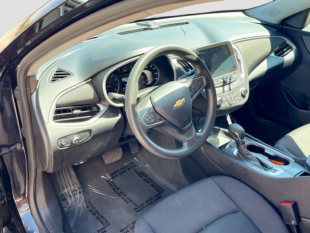 Used 2024 Chevrolet Malibu LT FWD image 9