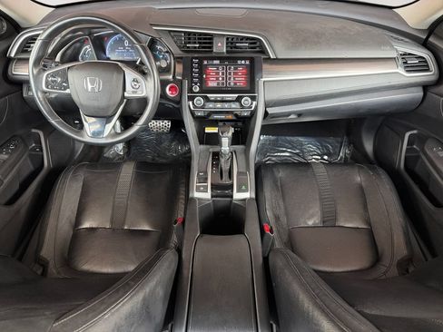 Used 2019 Honda Civic Touring image 26