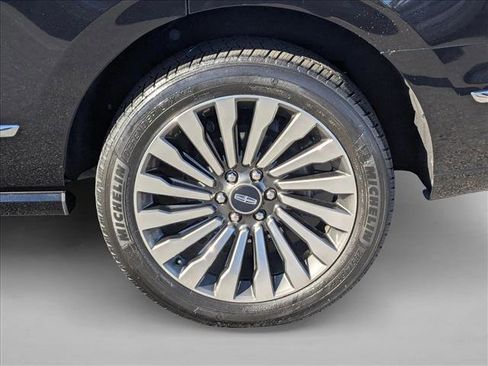 Used 2019 Lincoln Navigator Reserve w/ Cargo Package image 22