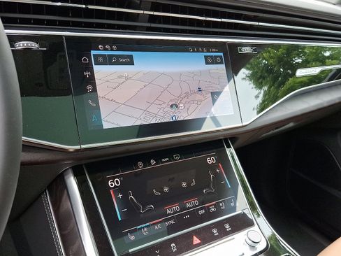 New 2025 Audi Q8 Premium Plus image 12