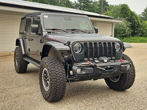 Used 2022 Jeep Wrangler Unlimited Rubicon w/ Xtreme Recon 35" Tire Package AWD/4WD image 9