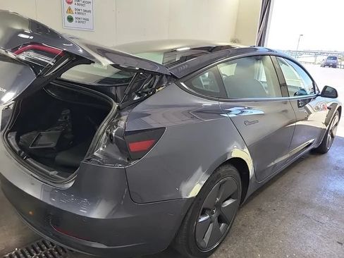 Used 2022 Tesla Model 3 Long Range AWD/4WD image 3