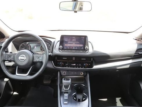 Used 2022 Nissan Rogue SV w/ SV Premium Package FWD image 26
