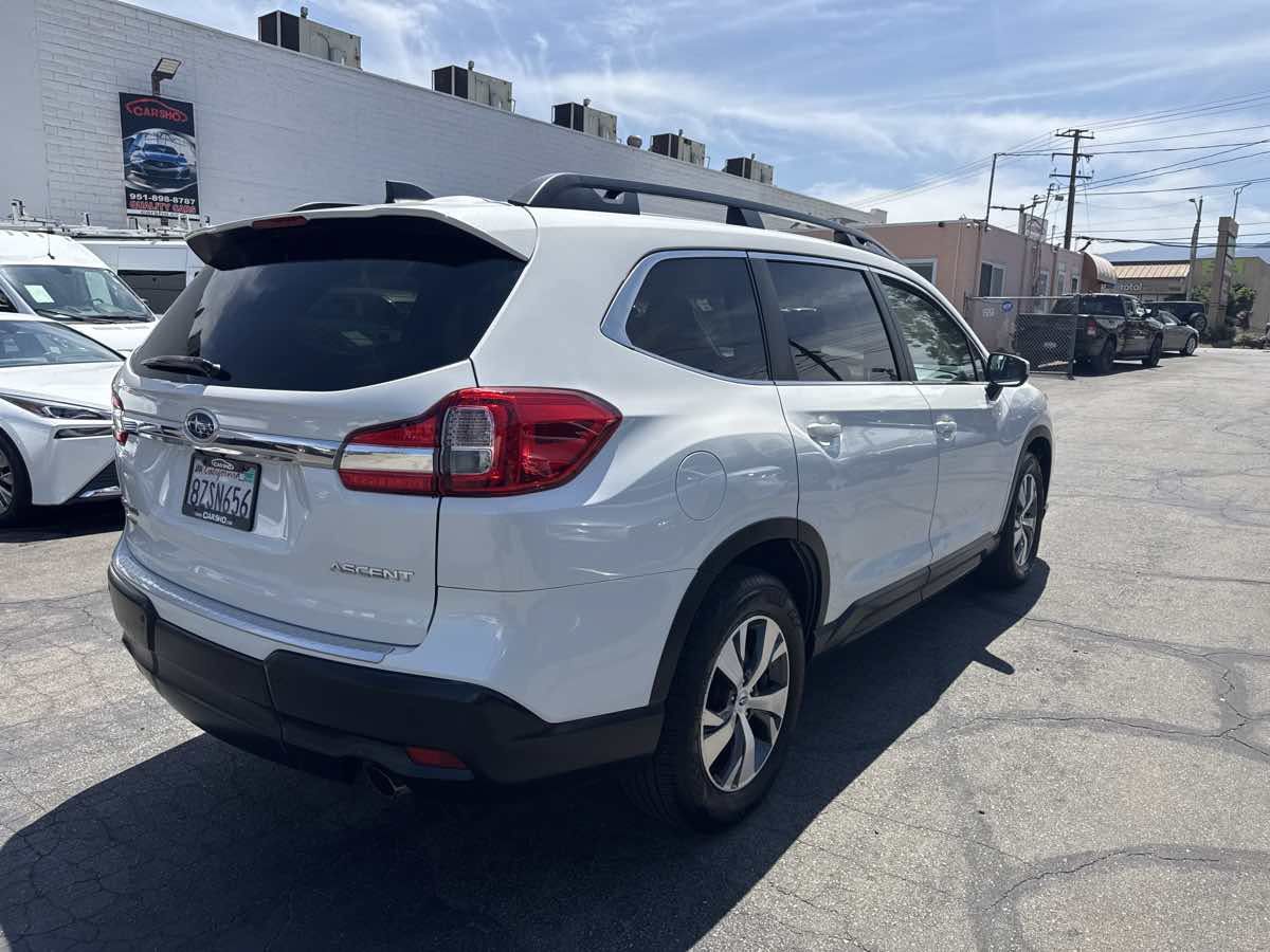 Used 2022 Subaru Ascent Premium w/ Convenience Package AWD/4WD image 7