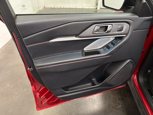 Used 2025 Ford Explorer ST w/ Sun And Sound Package AWD/4WD image 20
