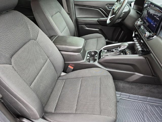 Used 2023 Chevrolet Colorado LT w/ LT Convenience Package II AWD/4WD image 19