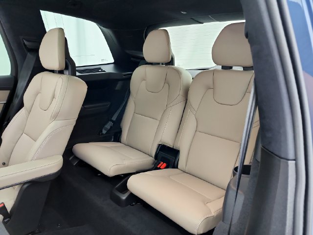New 2027 Volvo XC90 B6 Ultra AWD/4WD image 29
