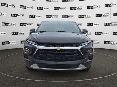 Used 2025 Chevrolet Blazer LT FWD image 8