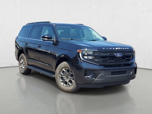 New 2026 Ford Expedition Active AWD/4WD image 2