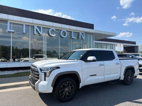 Used 2022 Toyota Tundra Limited AWD/4WD image 1