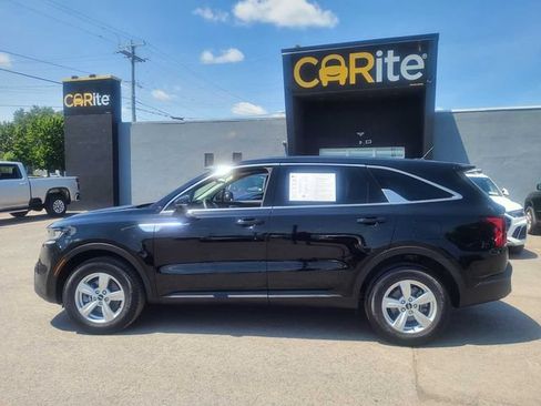 Used 2023 Kia Sorento LX AWD/4WD image 10