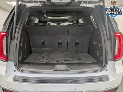 Used 2024 GMC Yukon SLT w/ SLT Premium Package AWD/4WD image 29