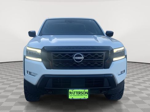 Used 2023 Nissan Frontier SV w/ Midnight Edition Package image 3