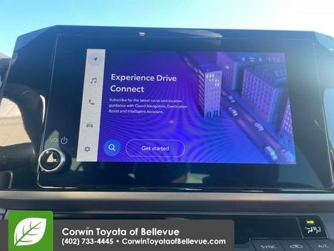 Used 2025 Toyota Camry SE image 19