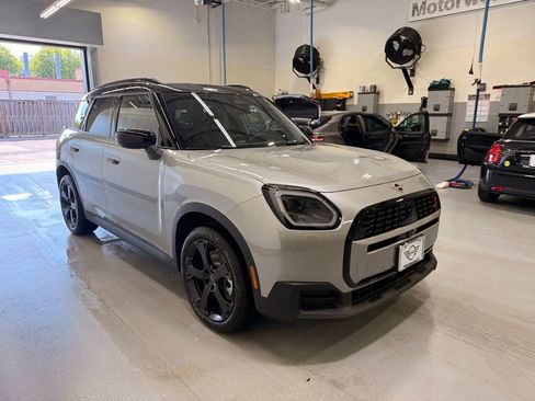 Used 2025 MINI Cooper Countryman S image 7