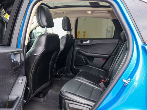 Used 2020 Ford Escape Titanium AWD/4WD image 16