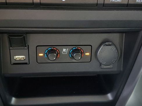 Used 2023 Toyota 4Runner Limited image 33