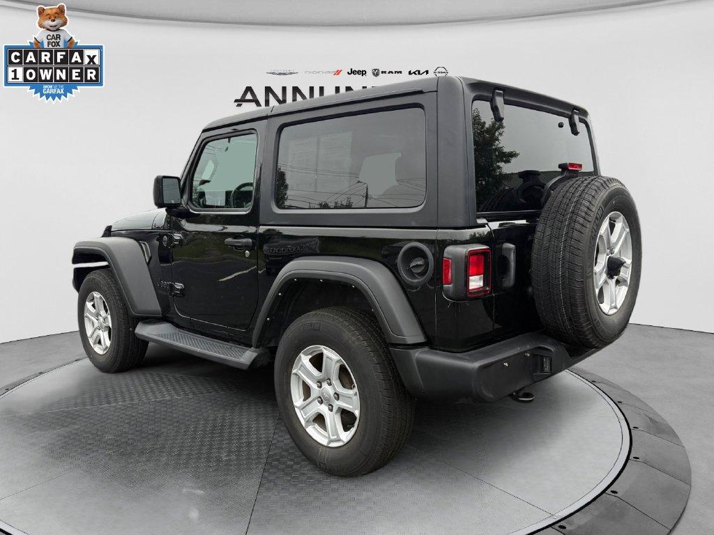 Certified 2022 Jeep Wrangler Sport AWD/4WD image 3