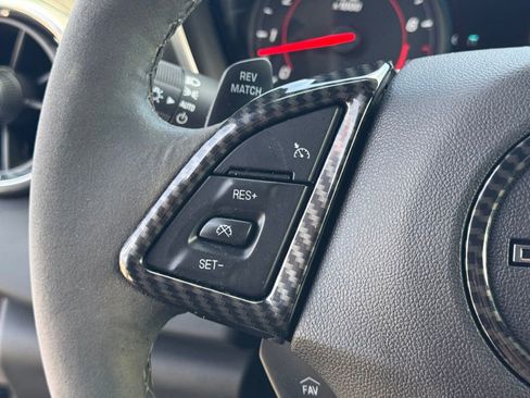 Used 2018 Chevrolet Camaro SS RWD image 22