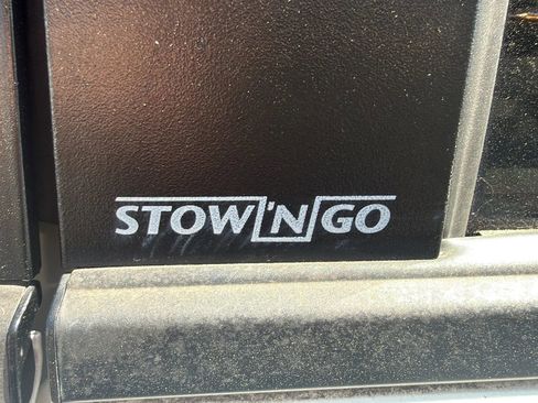 Used 2013 Dodge Grand Caravan SXT image 28