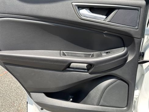 New 2024 Ford Edge SE image 18