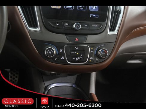 Used 2016 Chevrolet Malibu LT w/ Leather Package FWD image 14