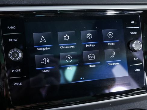 Used 2022 Volkswagen Atlas Cross Sport SE image 14