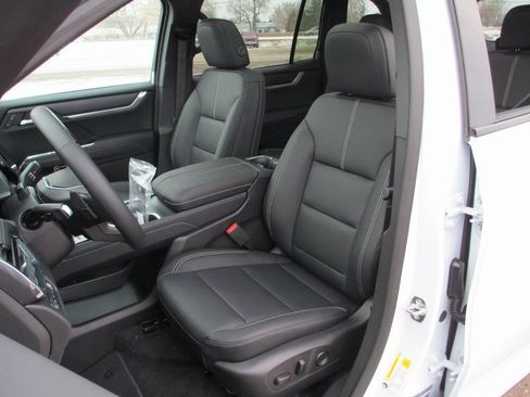 New 2026 GMC Acadia Elevation w/ Super Cruise Package AWD/4WD image 9