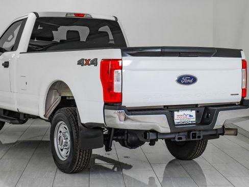 Used 2017 Ford F350 XL image 48
