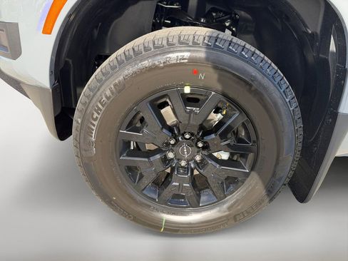 New 2026 Nissan Frontier SV image 36