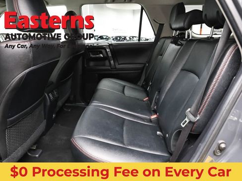 Used 2024 Toyota 4Runner TRD Off-Road Premium AWD/4WD image 22