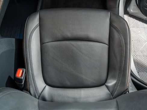 Certified 2022 Toyota Sienna XSE image 33