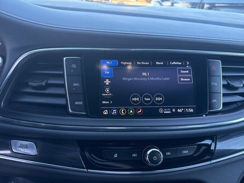 Used 2024 Buick Enclave Essence w/ Experience Buick Package image 20