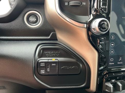 Certified 2024 RAM 2500 Laramie w/ Safety Group AWD/4WD image 20