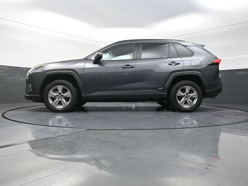 Used 2025 Toyota RAV4 LE AWD/4WD image 34
