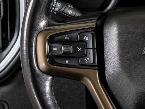 Used 2022 Chevrolet Silverado 3500 High Country w/ Safety Package II AWD/4WD image 17
