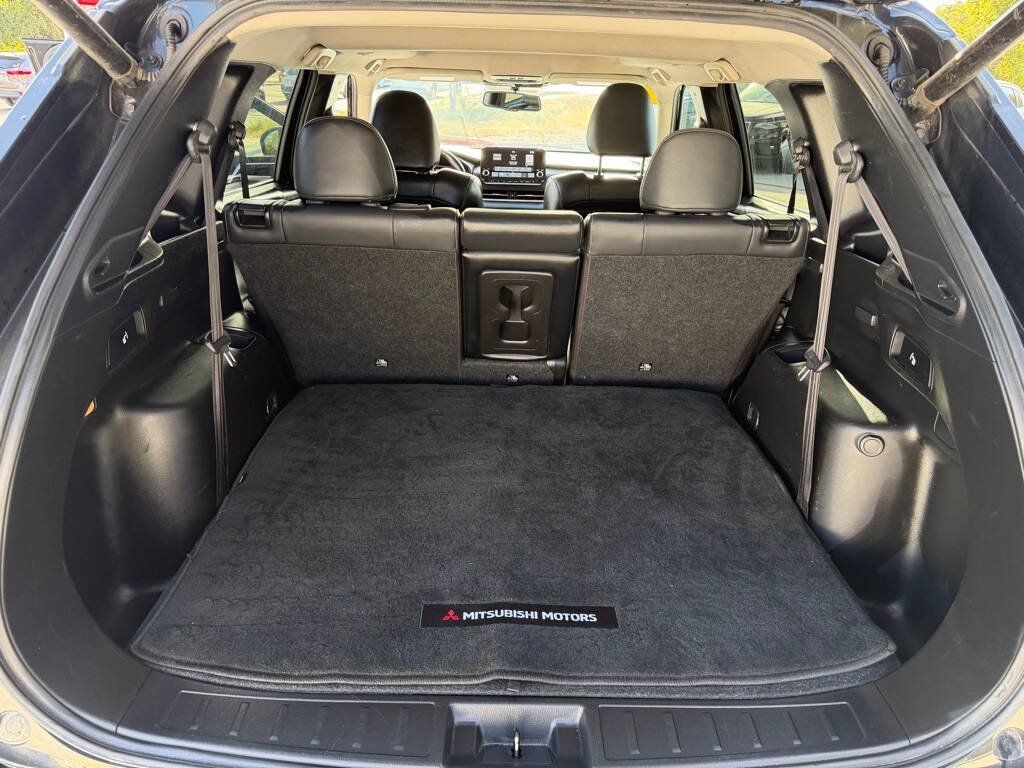 Used 2024 Mitsubishi Outlander SE FWD image 11