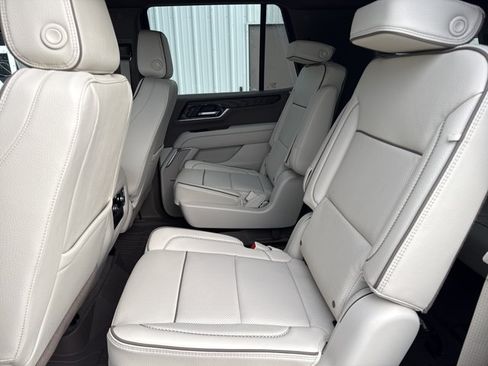New 2026 GMC Yukon Denali w/ LPO, Floor Liner Package AWD/4WD image 6