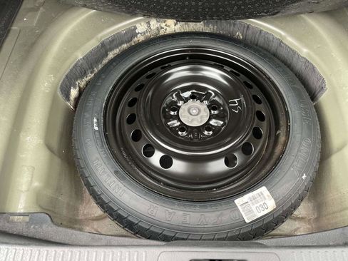 Used 2022 Toyota Camry SE FWD image 28