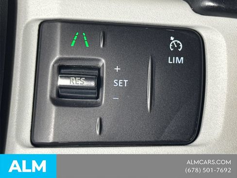 Used 2023 Land Rover Defender 110 X-Dynamic SE AWD/4WD image 26