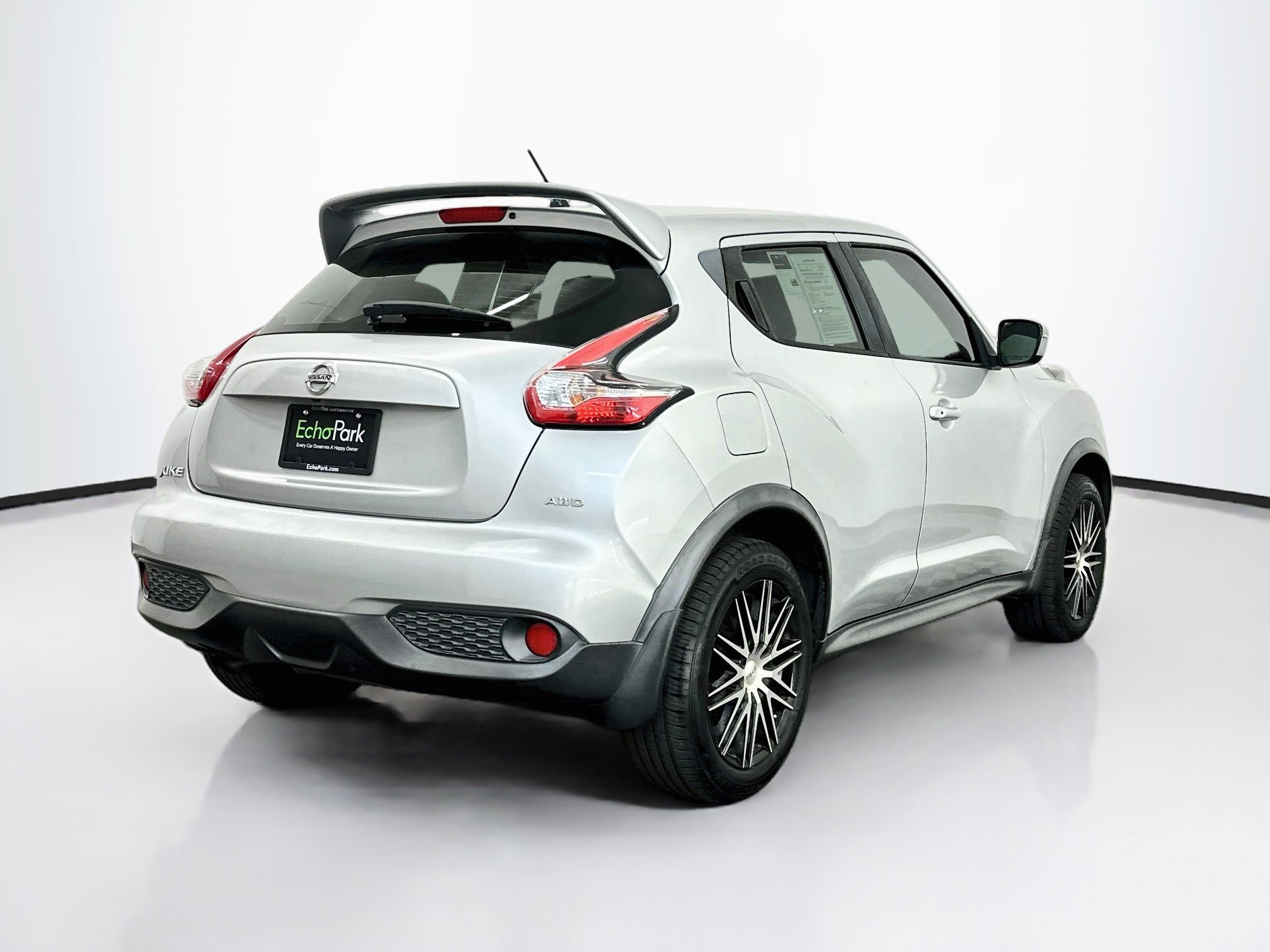 Used 2015 Nissan Juke S AWD/4WD image 9