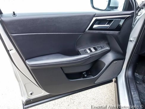 Used 2025 Mitsubishi Outlander SE AWD/4WD image 21