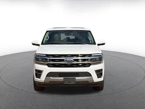Used 2024 Ford Expedition Limited AWD/4WD image 4