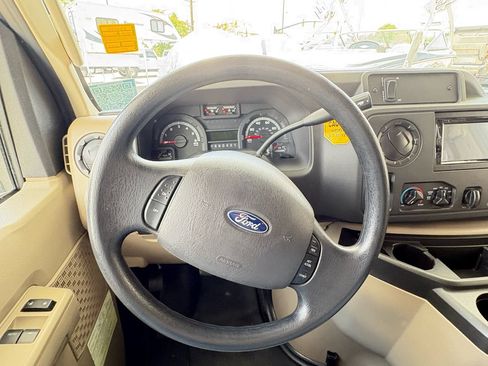 Used 2018 Ford E-450 and Econoline 450 Super Duty w/ Motorhome Prep Package RWD image 44